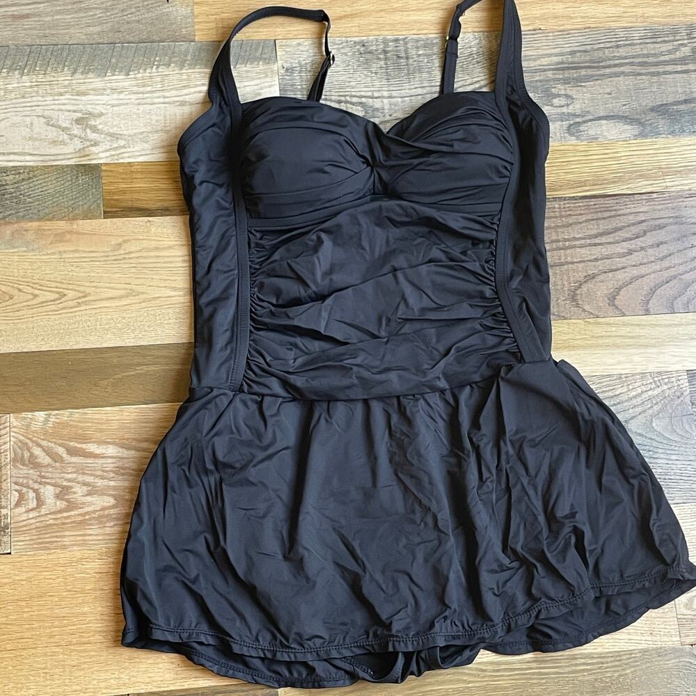 Rose Marie Reid Women's L Black Swimdress One Piece Skirted Swimsuit